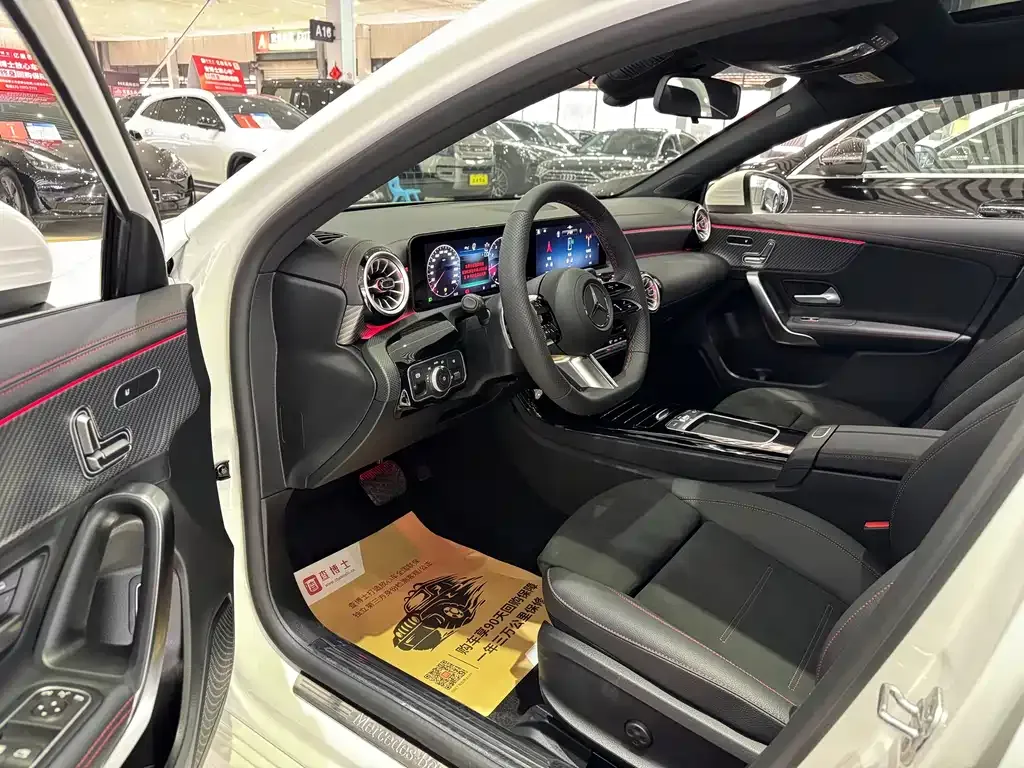 Mercedes-Benz A-Class 2024 из CN, фото 8
