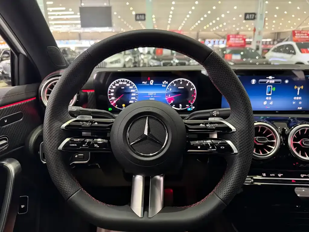 Mercedes-Benz A-Class 2024 из CN, фото 4