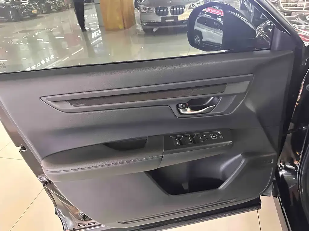 Honda CR-V — фото 8