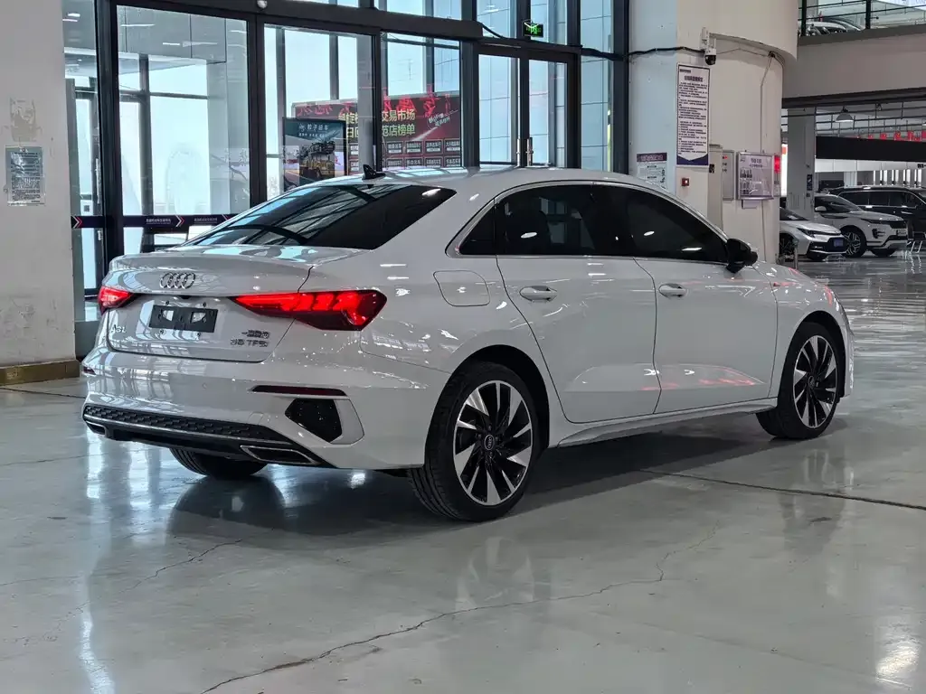 Audi A3 2022 из CN, фото 7
