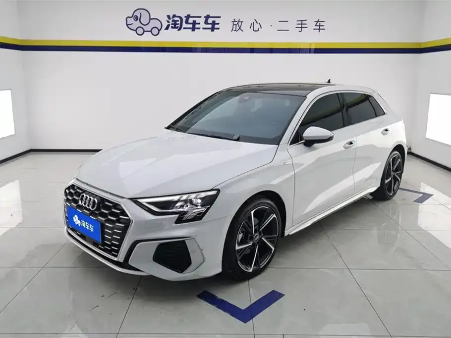 Audi A3 2024 из CN, фото 1