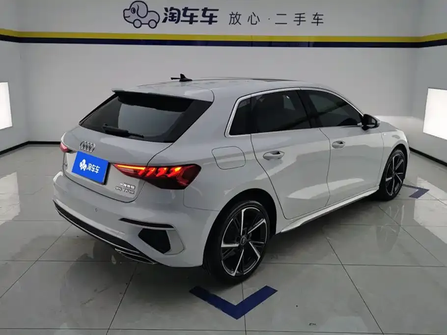 Audi A3 2024 из CN, фото 6