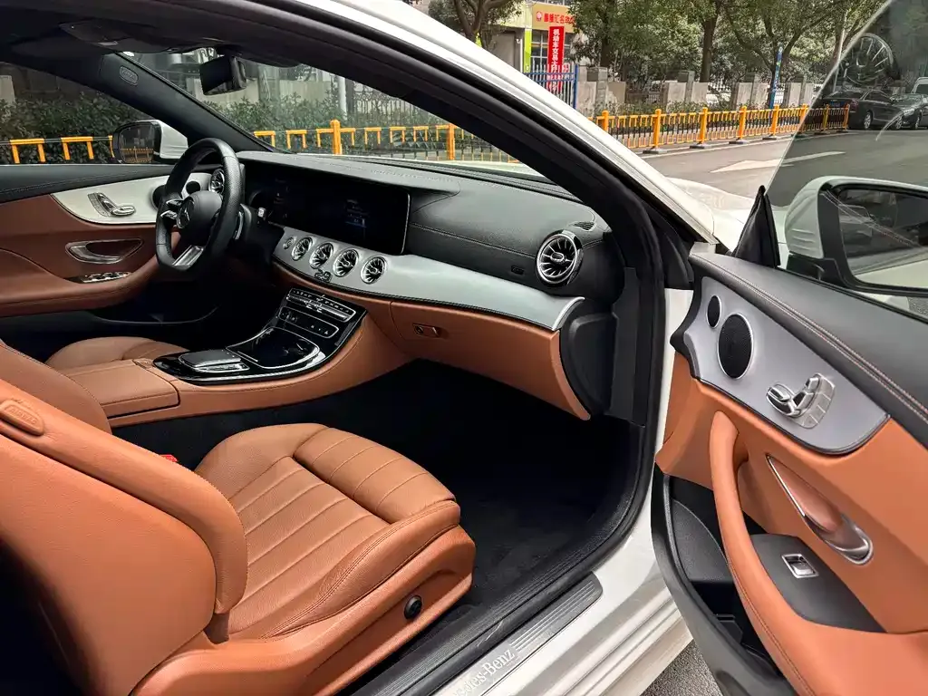 Mercedes-Benz E-Class (Import) — фото 6