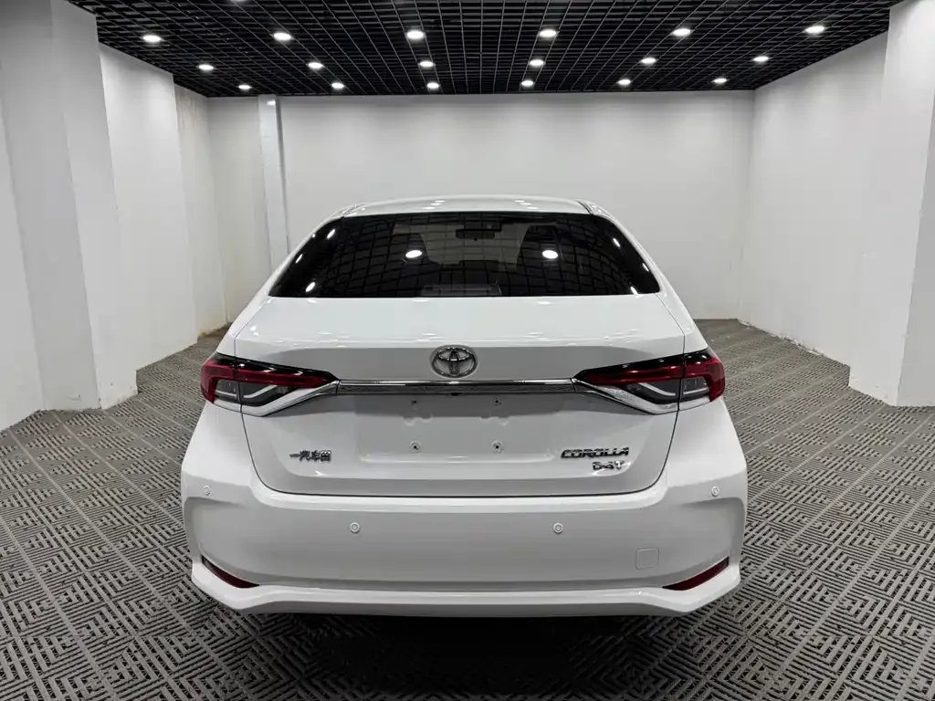 Toyota Corolla 2021 из CN, фото 3