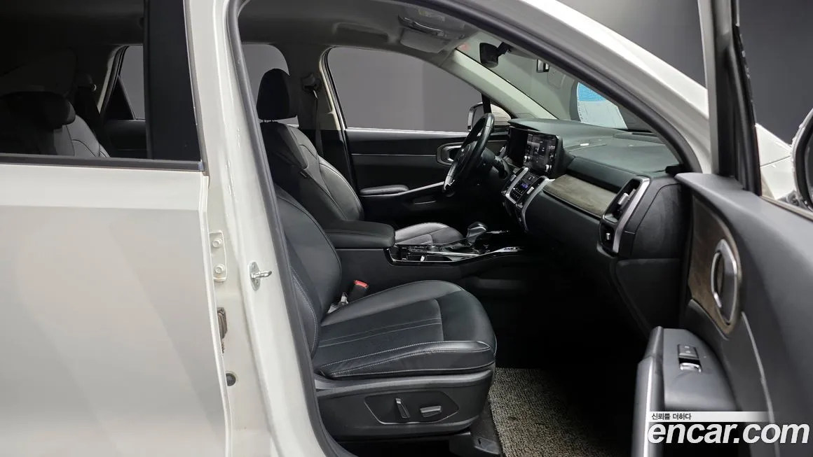Kia Sorento — фото 5