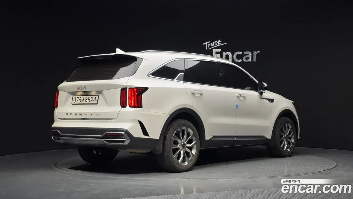 Kia Sorento — фото 4