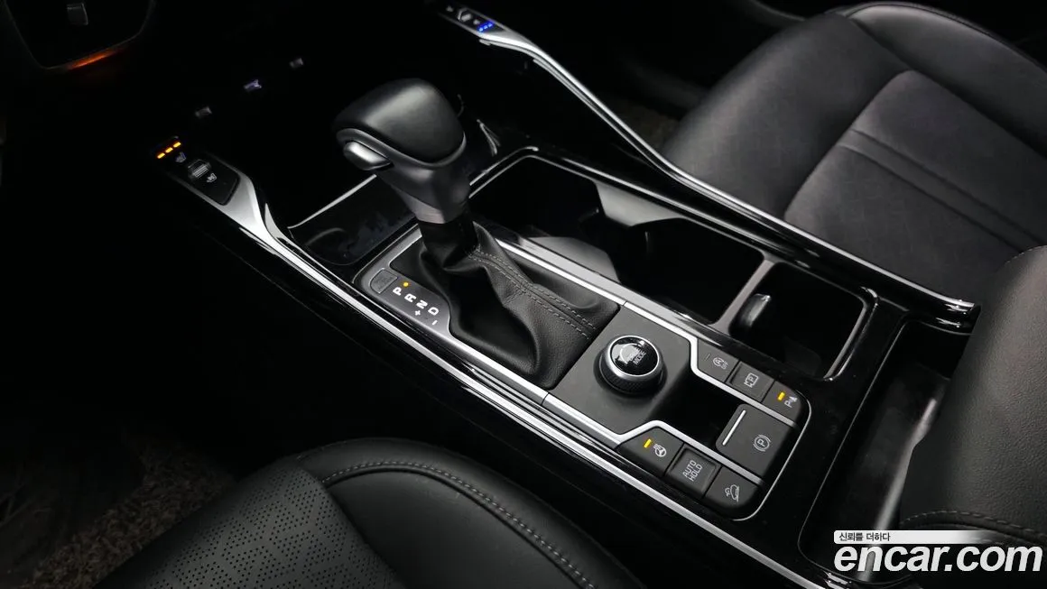 Kia Sorento — фото 9
