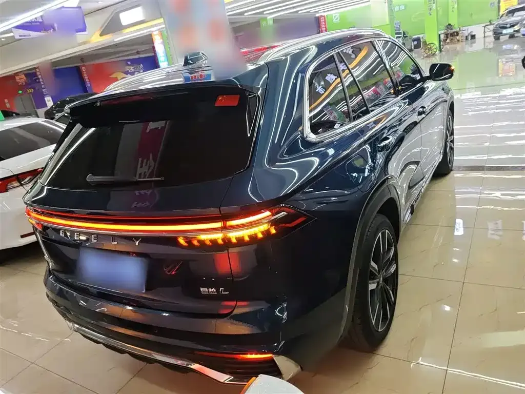 Geely Xingyue L — фото 6