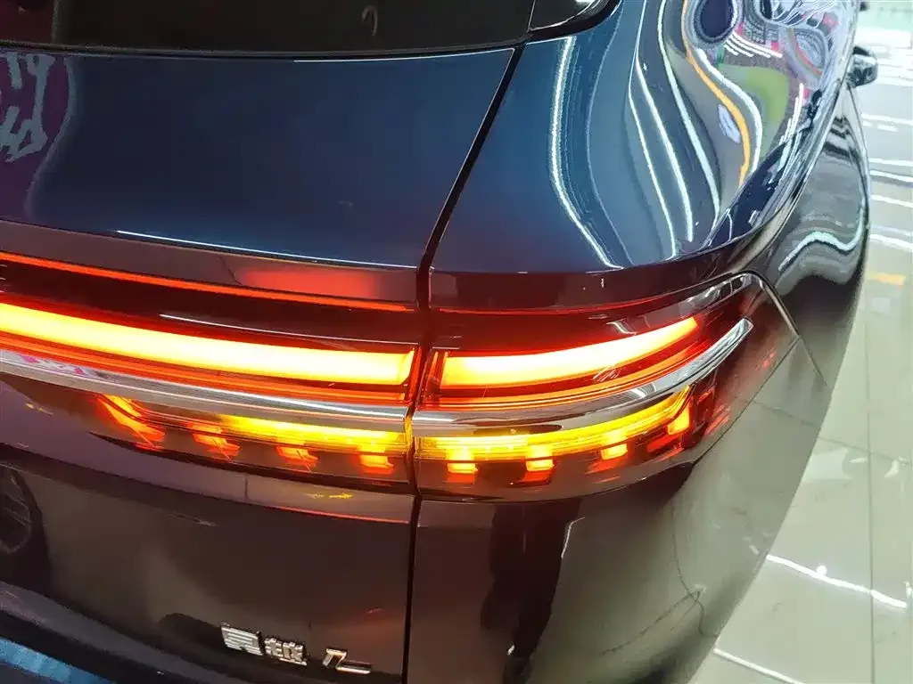 Geely Xingyue L — фото 9