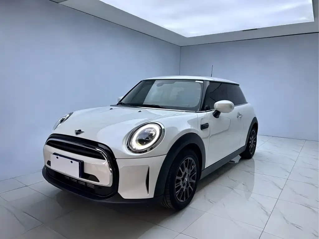MINI Cooper (3-door) 2024 из CN, фото 1
