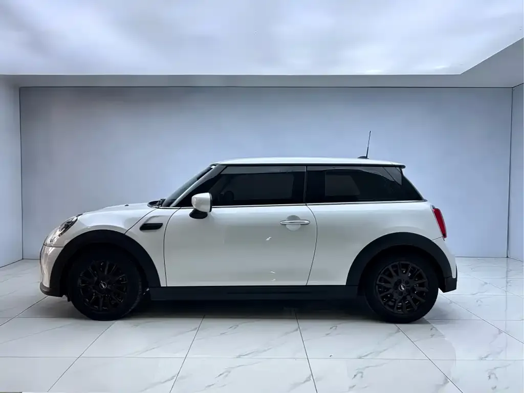 MINI Cooper (3-door) 2024 из CN, фото 5