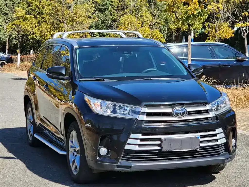 Toyota Highlander — фото 4