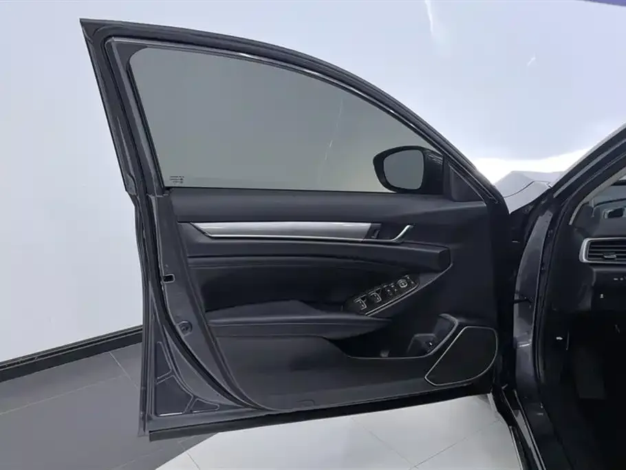 Honda Accord — фото 5