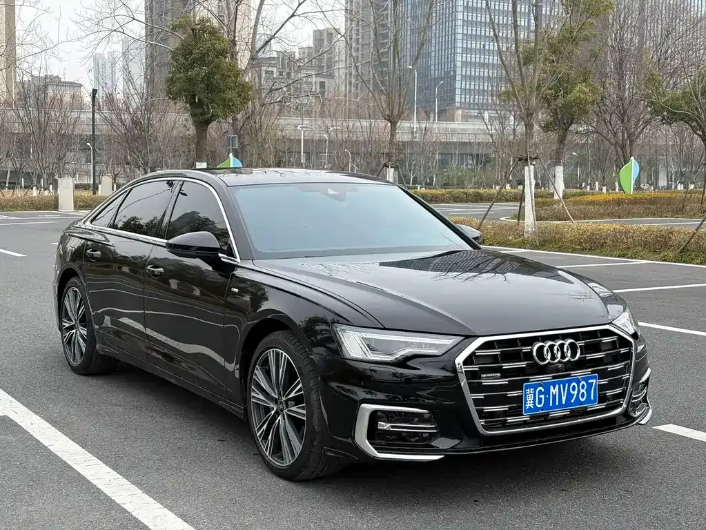 Audi A6L — фото 2