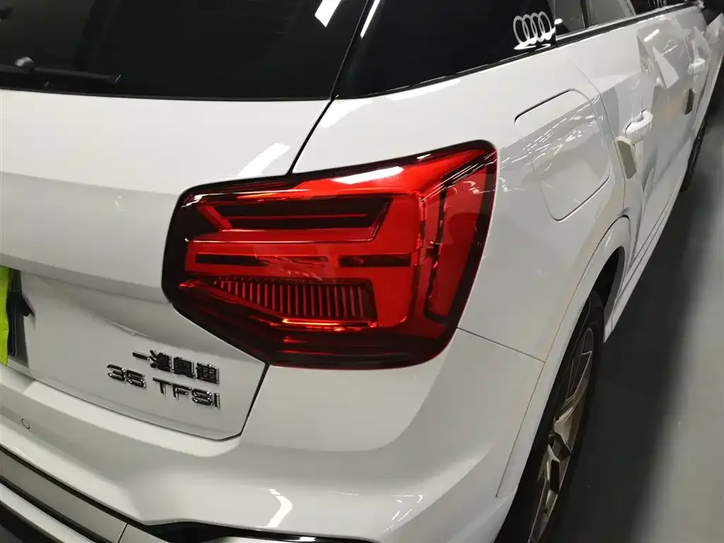 Audi Q2L 2024 из CN, фото 2