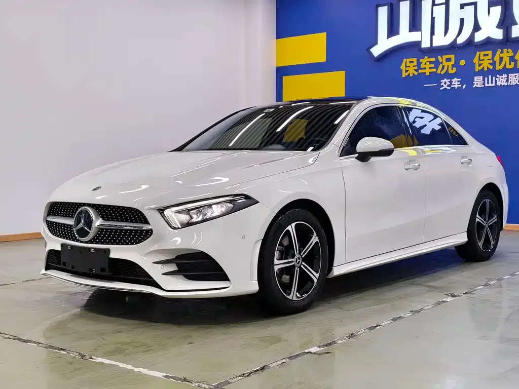 Mercedes-Benz A-Class — фото 1