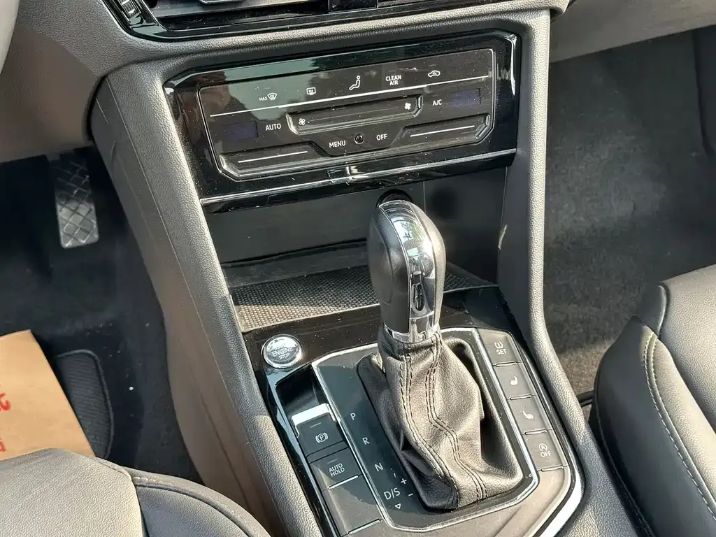 Volkswagen Tharu 2022 из CN, фото 8