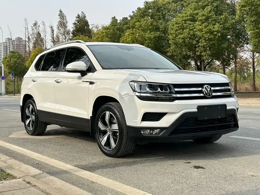 Volkswagen Tharu 2022 из CN, фото 9
