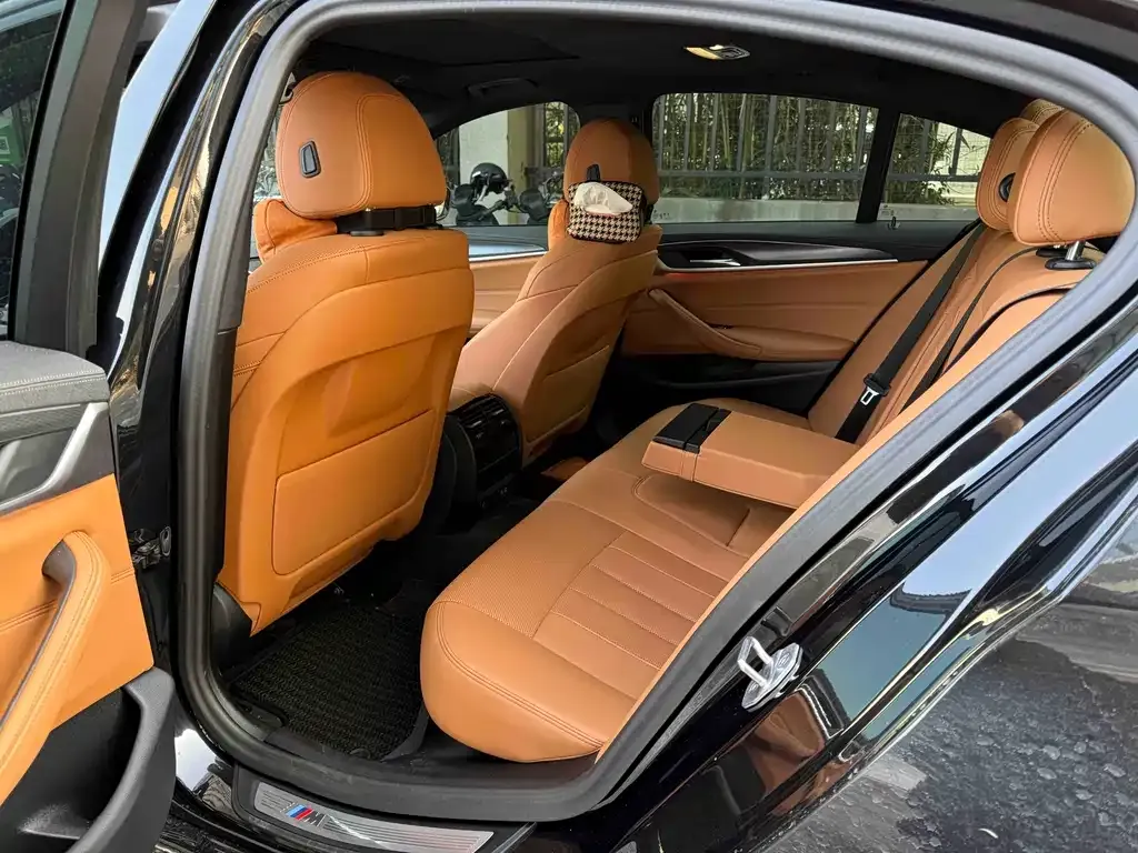 BMW 5 Series (Import) 2023 из CN, фото 3