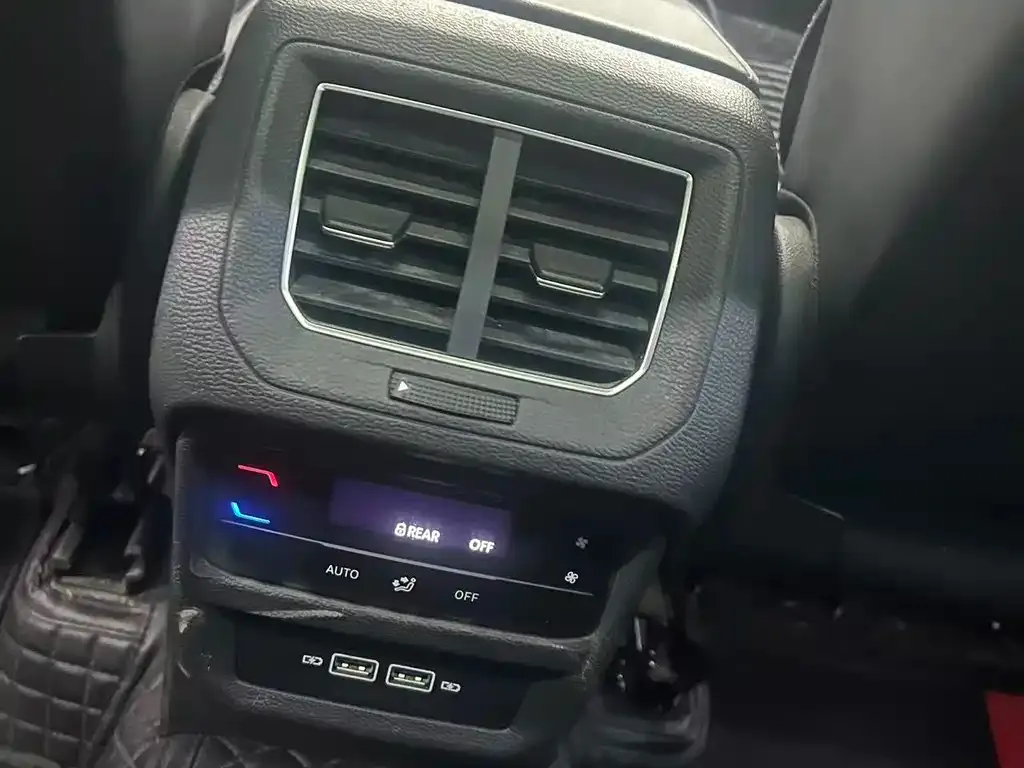 Volkswagen Tayron 2023 из CN, фото 3
