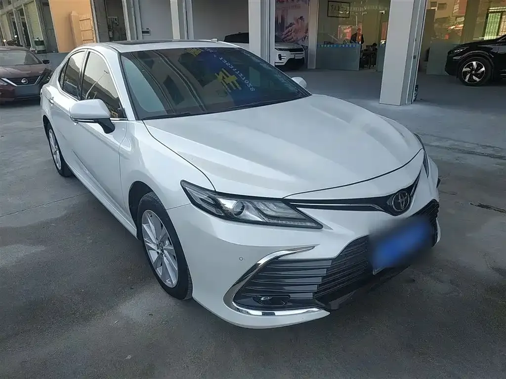 Toyota Camry 2023 из CN, фото 9