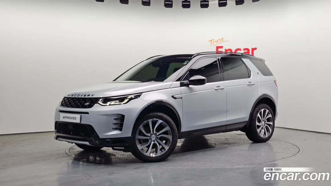 Land Rover Discovery Sport — фото 1