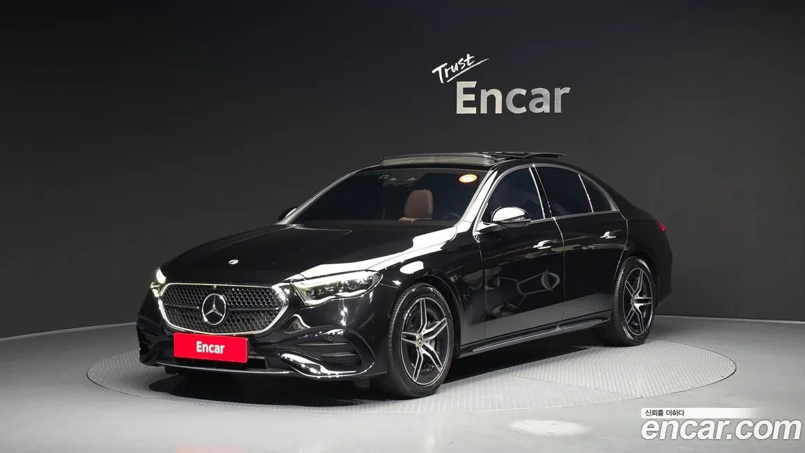 Mercedes-Benz E-Class — фото 1