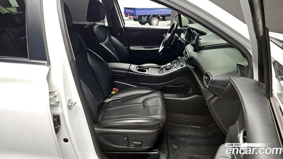 Hyundai Santafe — фото 2