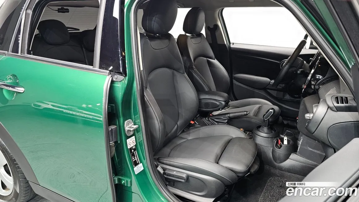 Mini Cooper 2021 из KR, фото 4