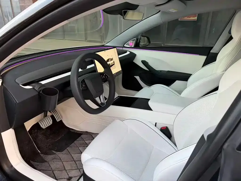 Tesla Model 3 — фото 3