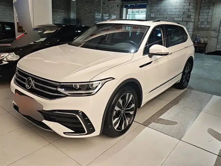 Volkswagen Tiguan L 2021 из CN, фото 1