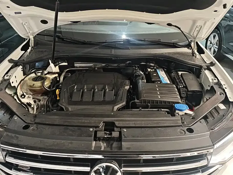 Volkswagen Tiguan L 2021 из CN, фото 8