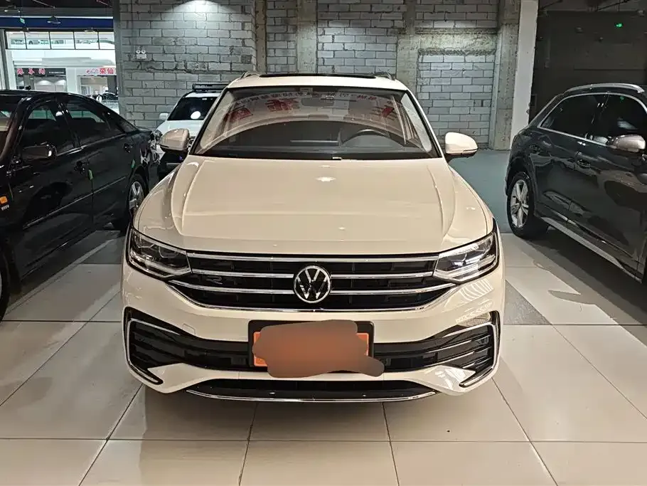 Volkswagen Tiguan L 2021 из CN, фото 4