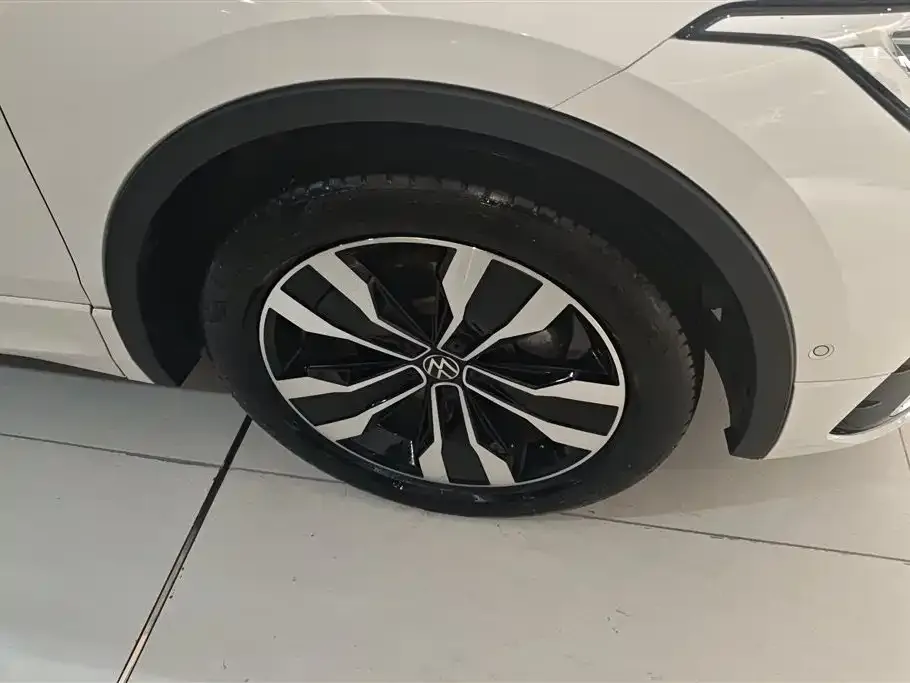 Volkswagen Tiguan L 2021 из CN, фото 10