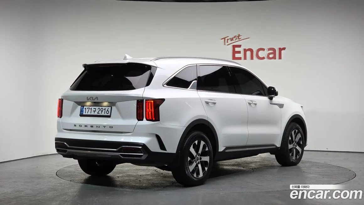 Kia Sorento — фото 7