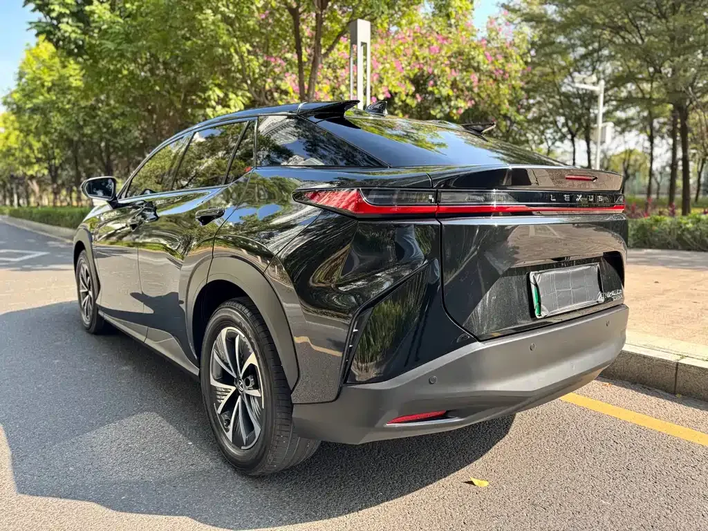 Lexus RZ 2024 из CN, фото 4