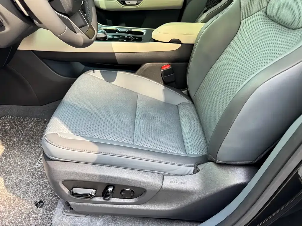 Lexus RZ 2024 из CN, фото 5