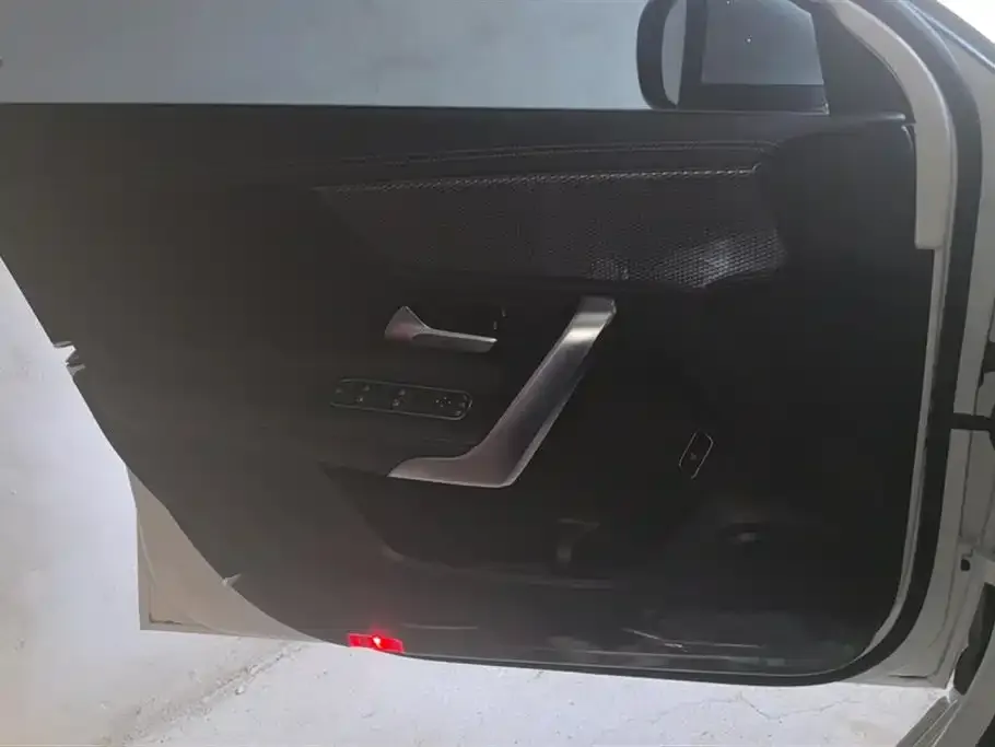 Mercedes-Benz A-Class 2022 из CN, фото 8