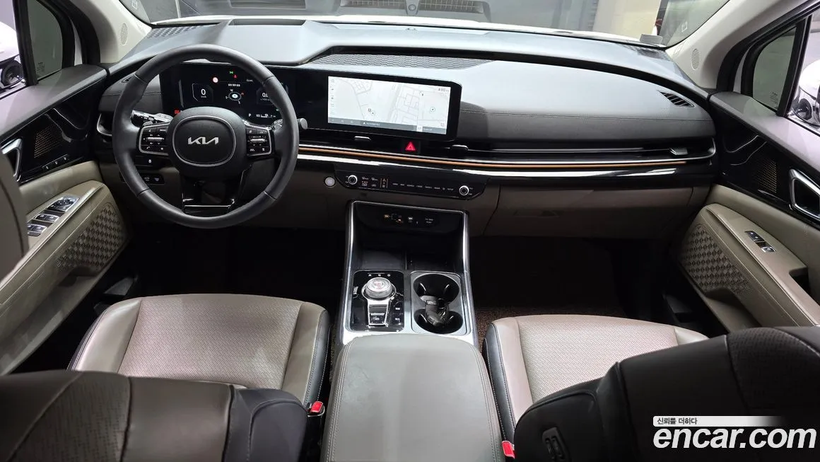 Kia Carnival — фото 10