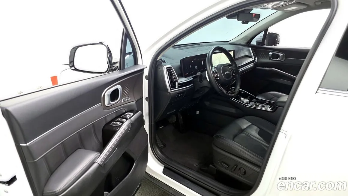 Kia Sorento — фото 9