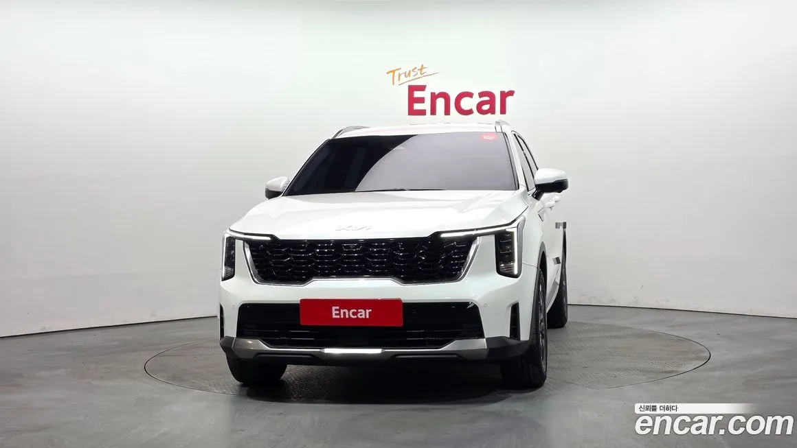 Kia Sorento — фото 5