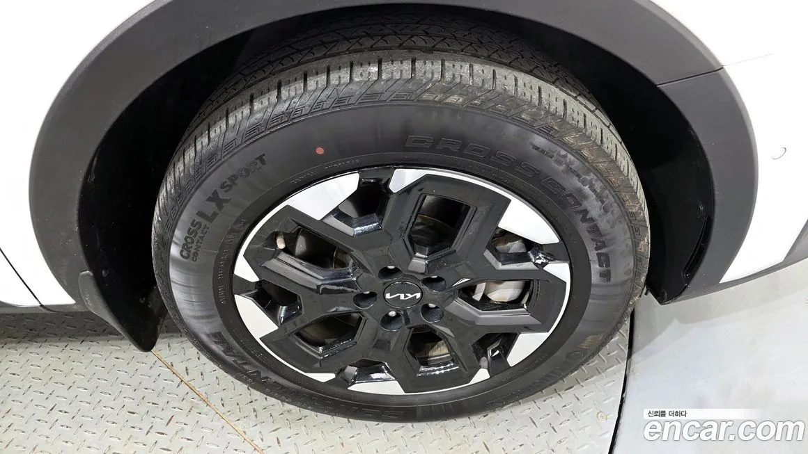 Kia Sorento — фото 10