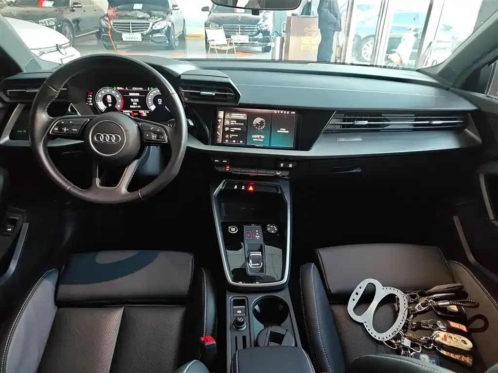 Audi A3 2023 из CN, фото 9
