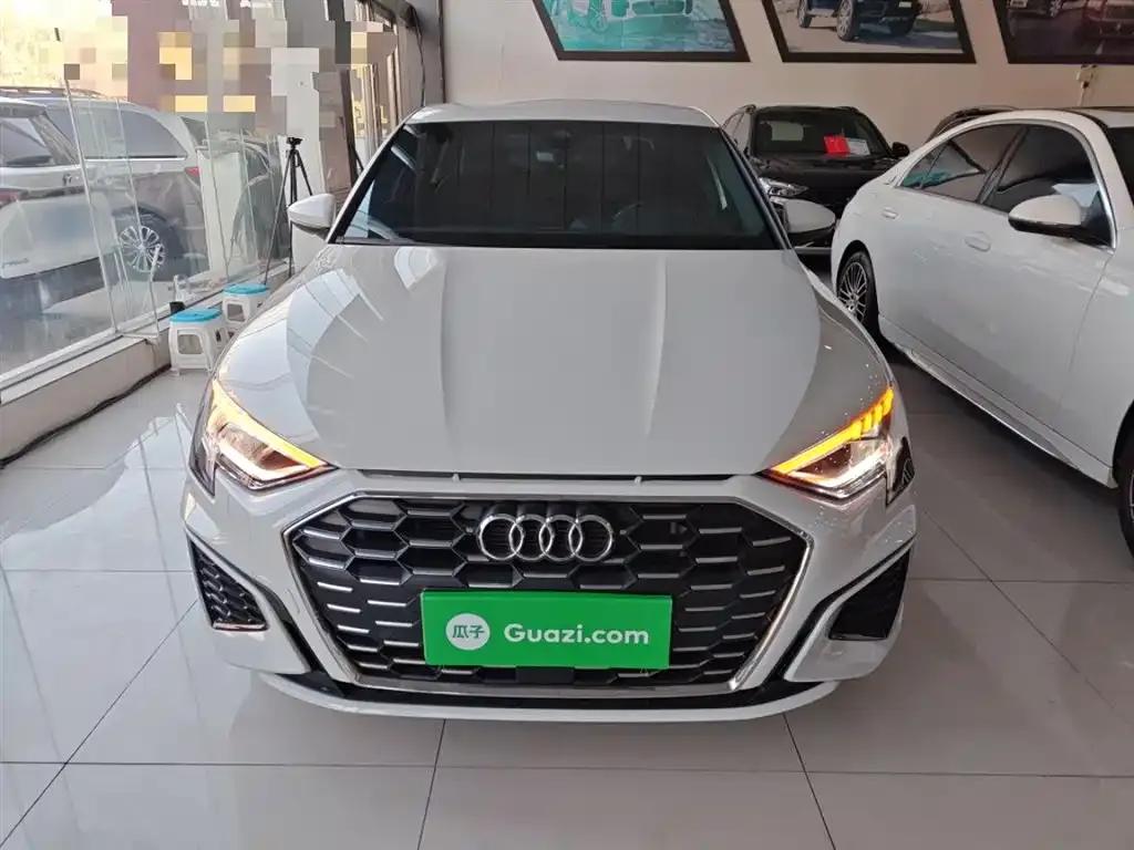 Audi A3 2023 из CN, фото 3