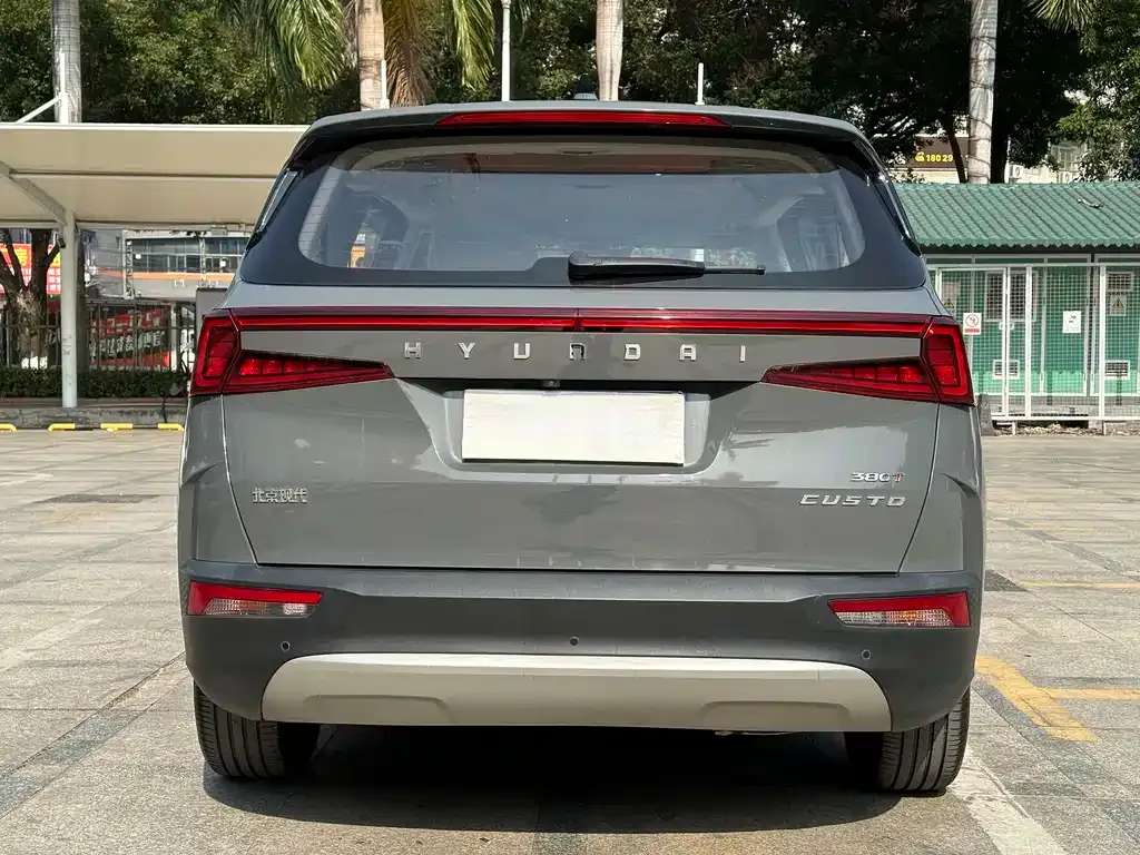 Hyundai Custo — фото 9