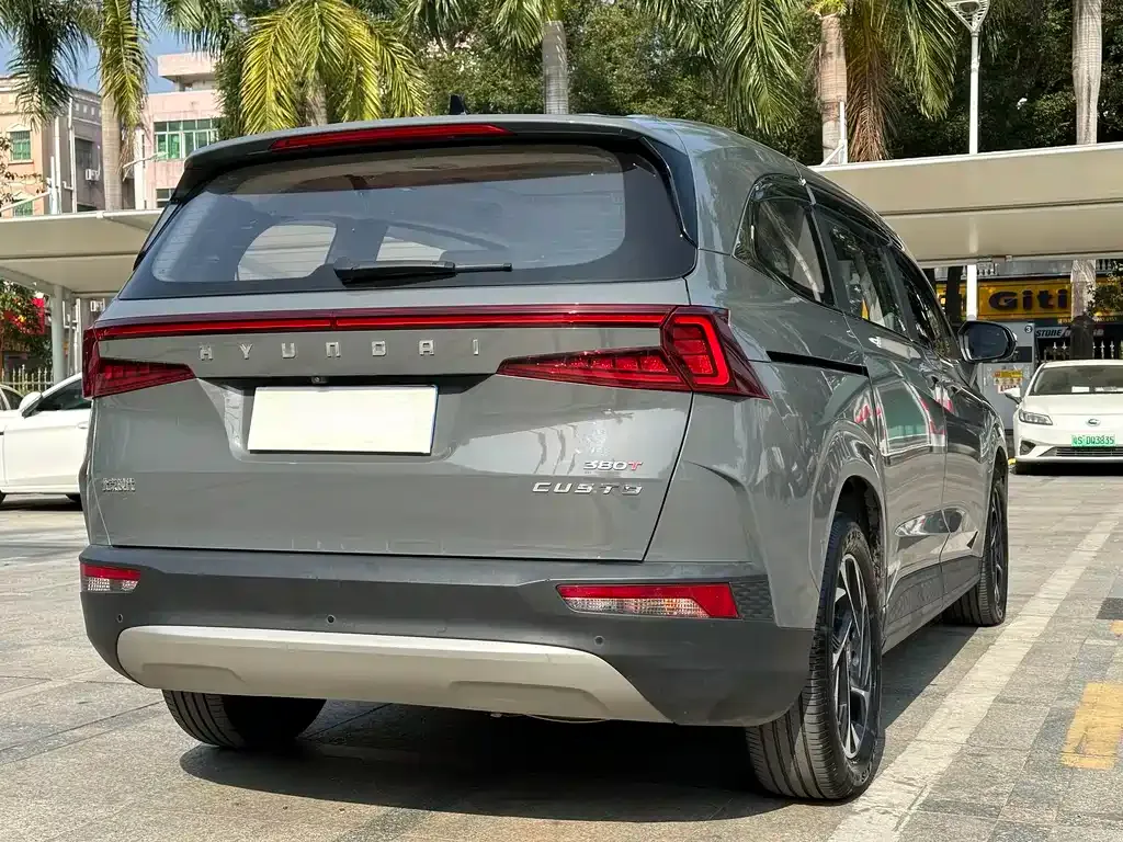 Hyundai Custo — фото 4
