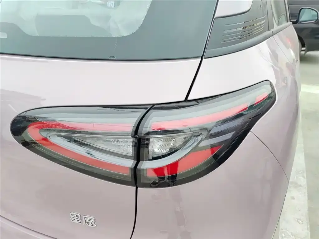 Geely Starburst — фото 7