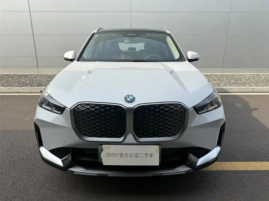 BMW iX1 2025 из CN, фото 9