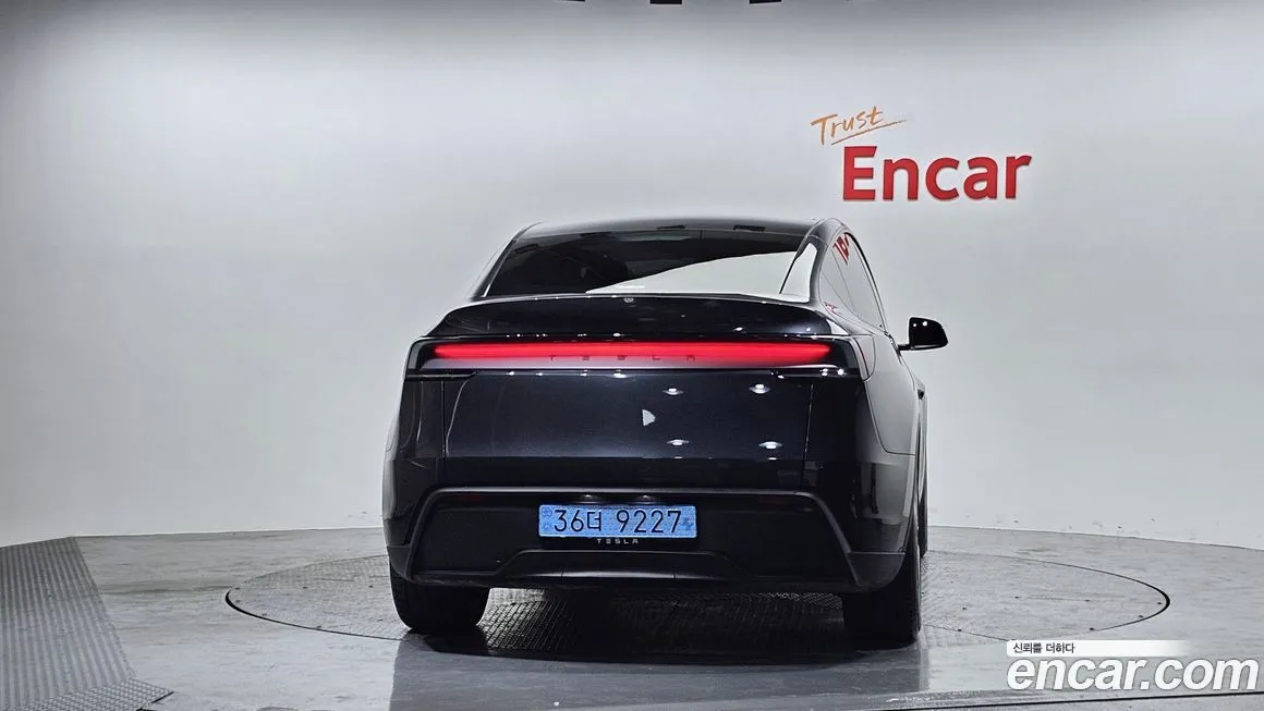 Tesla Model Y 2025 из KR, фото 4