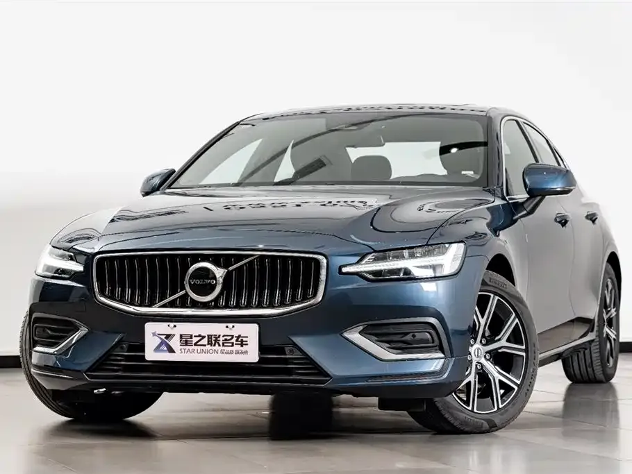 Volvo S60 — фото 2